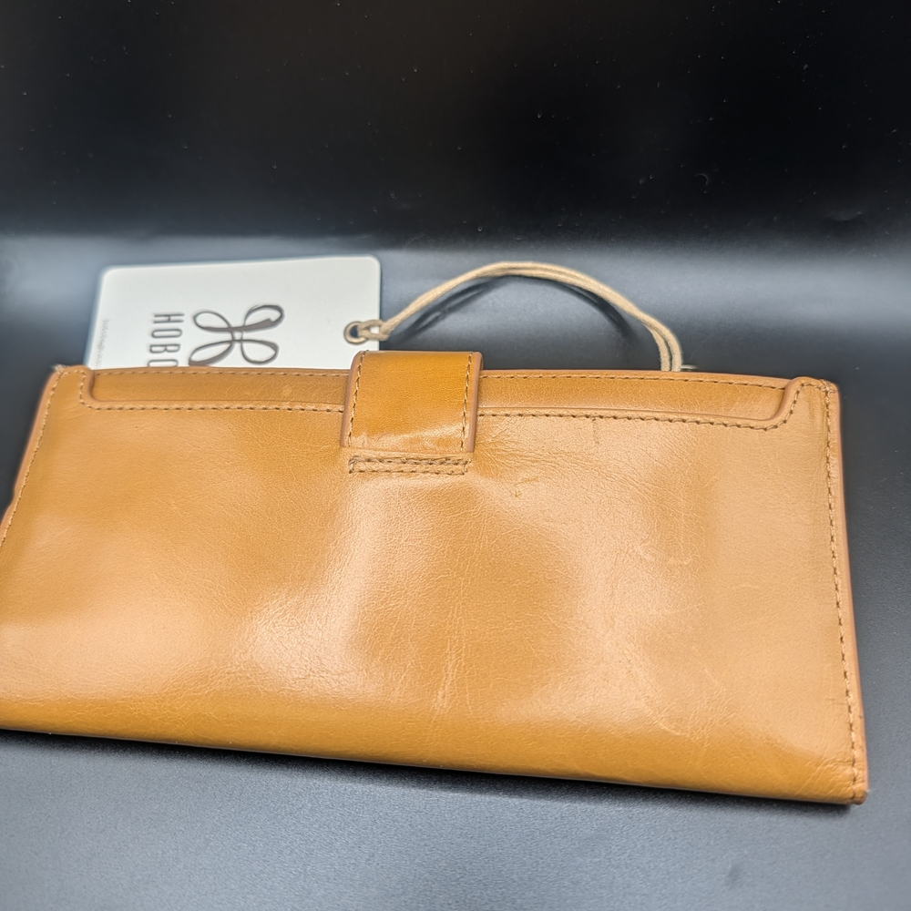 Hobo Tan Leather Women's Wallet - Picture 4 of 5